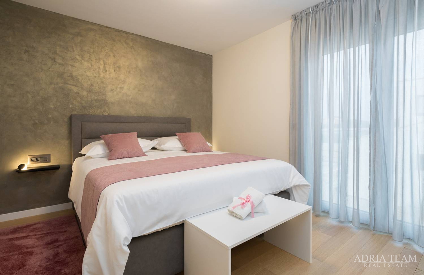LUKSUZNO OPREMLJENA VILA S BAZENOM I VELIKOM OKUĆNICOM 3000 m2! U SRCU PRIRODE! POLJICA BRIG - ZADAR