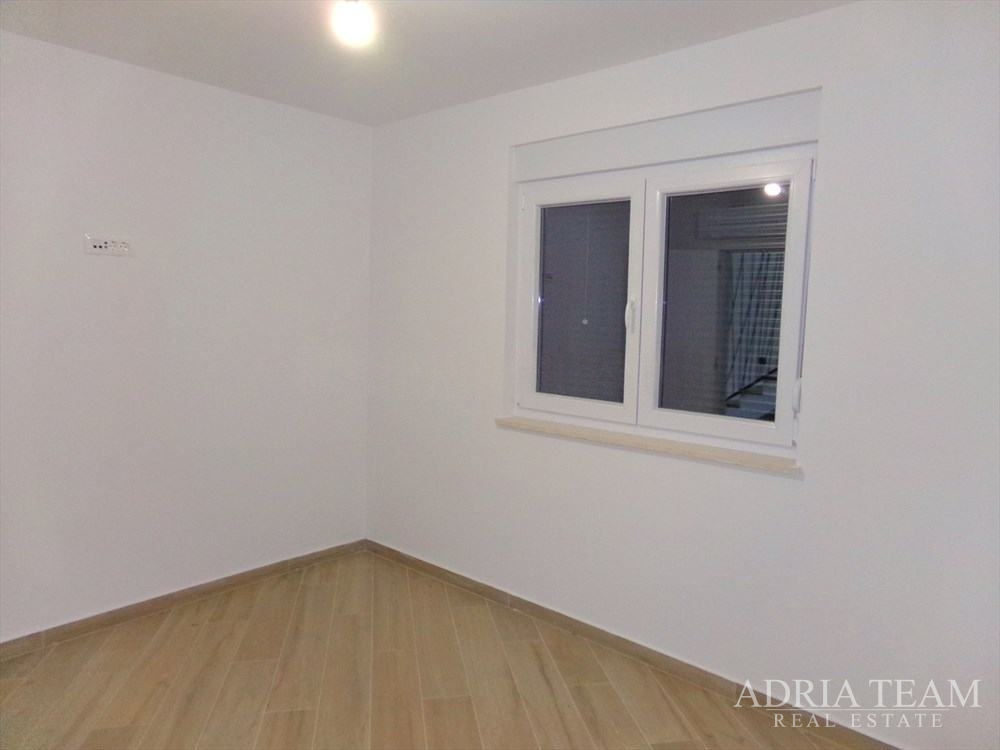 APARTMANI U NOVOGRADNJI - PAG, ŠIMUNI