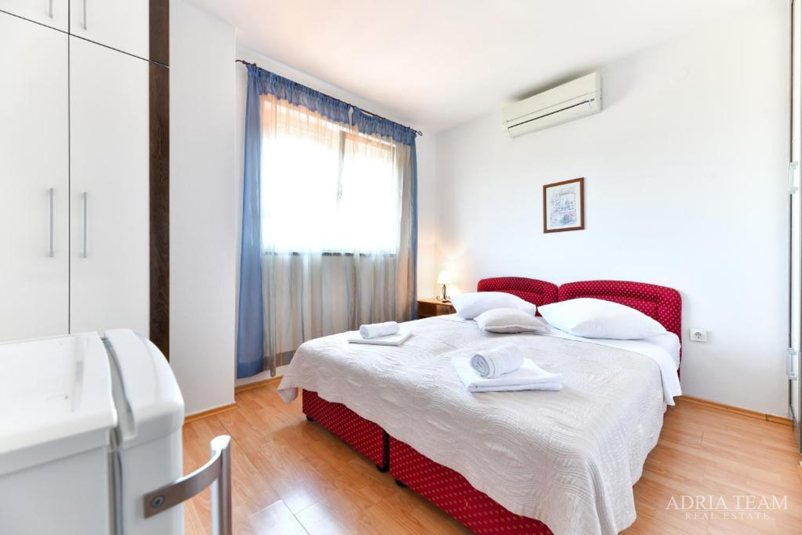 HOTELSKI KOMPLEKS S RESTORANOM I UHODANIM POSLOM U TURIZMU, SUKOŠAN - ZADAR