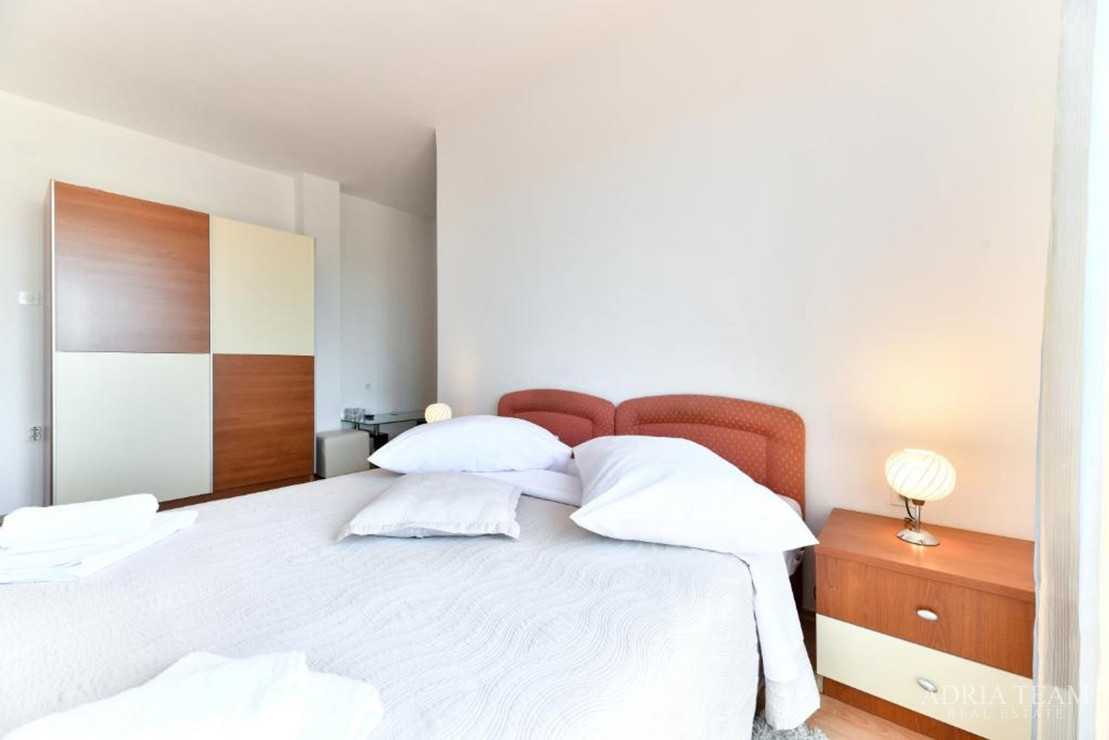 HOTELSKI KOMPLEKS S RESTORANOM I UHODANIM POSLOM U TURIZMU, SUKOŠAN - ZADAR