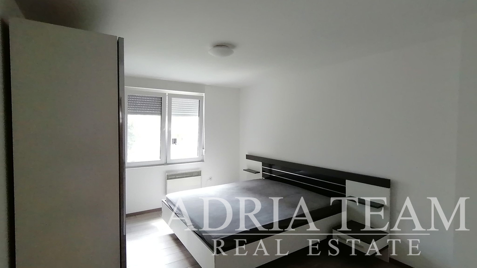 FURNISHED AND COMFORTABLE THREE BEDROOM APARTMENT - REMETINEC, ZAGREB