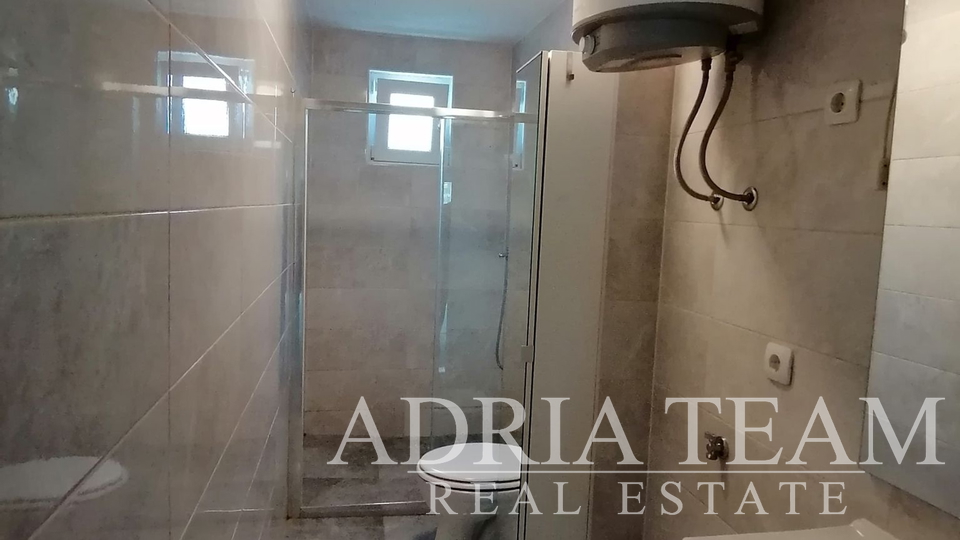 FURNISHED AND COMFORTABLE THREE BEDROOM APARTMENT - REMETINEC, ZAGREB