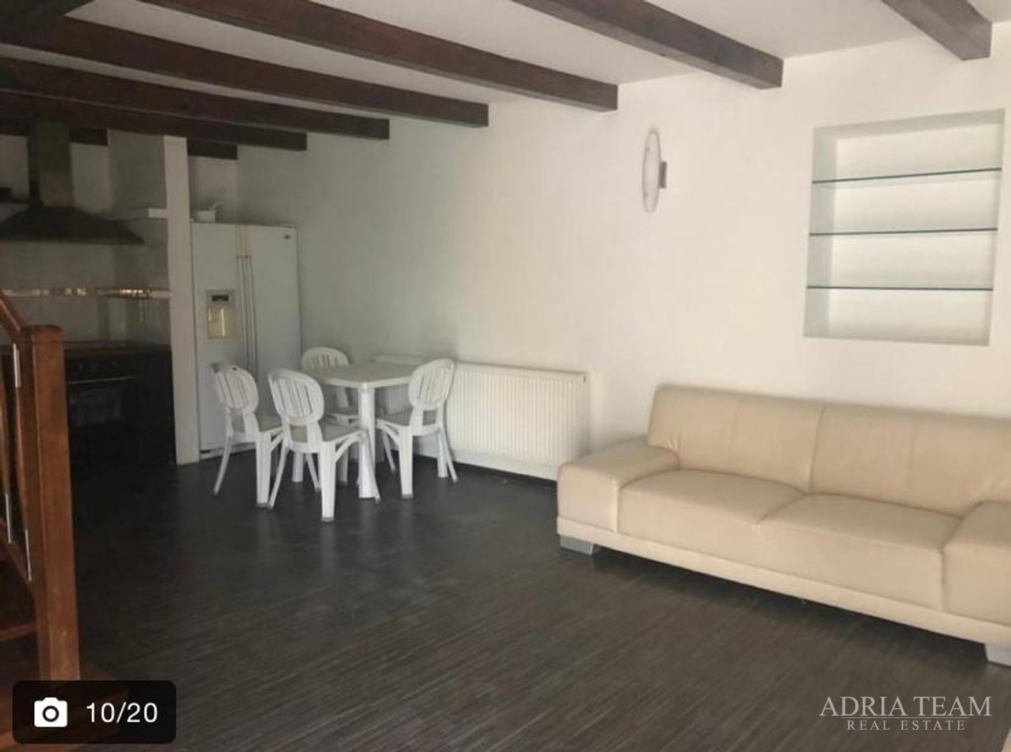 STONE HOUSE WITH TWO RESIDENTIAL UNITS, SVIRČE - JELSA