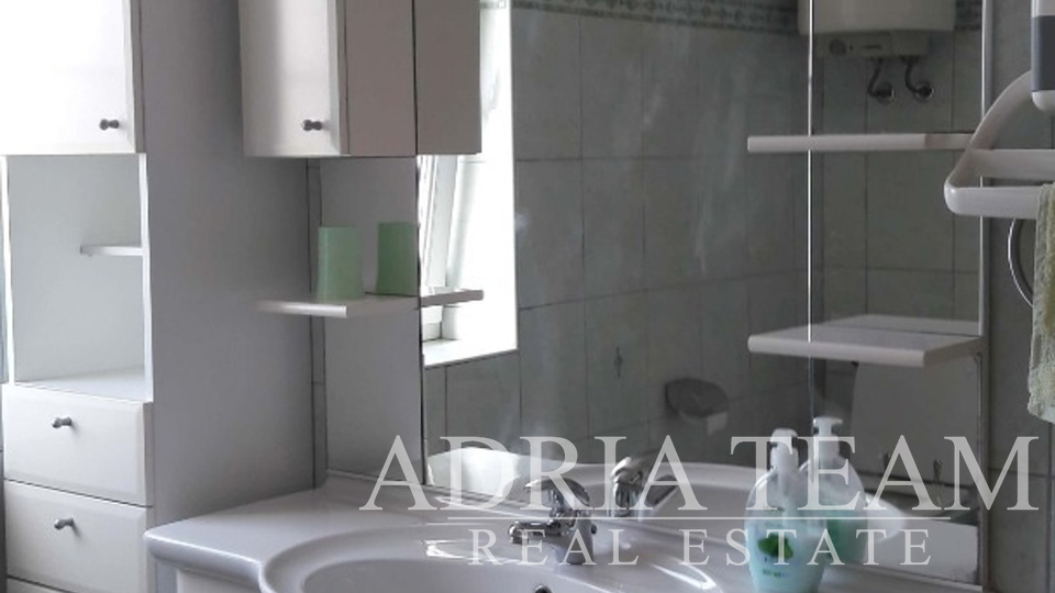 APARTMANSKA KUĆA U BLIZINI MORA, 80 M OD MORA, ZADAR - KOŽINO