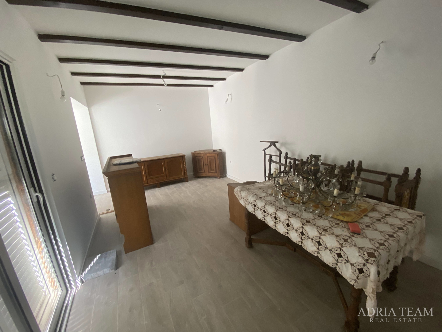 FAMILY HOUSE WITH LARGE AND ARRANGED YARD AND SWIMMING POOL, 400 M FROM THE SEA, ZADAR - BORIK