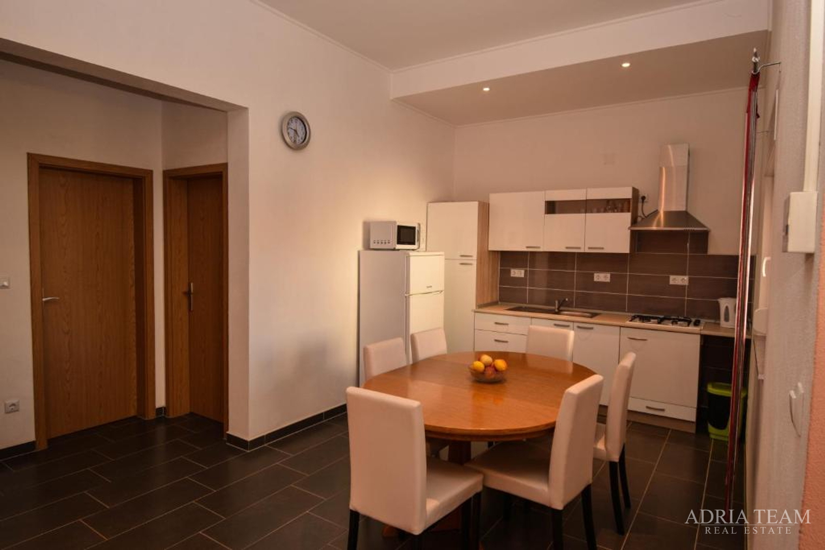 UNIQUE COMPLEX FOR TOURIST RENTAL! 180 m FROM THE SEA! VIR - ZADAR