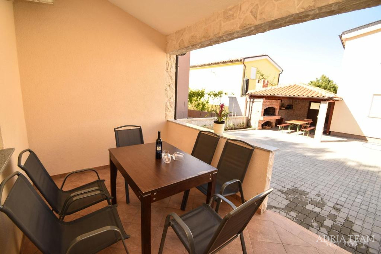 UNIQUE COMPLEX FOR TOURIST RENTAL! 180 m FROM THE SEA! VIR - ZADAR