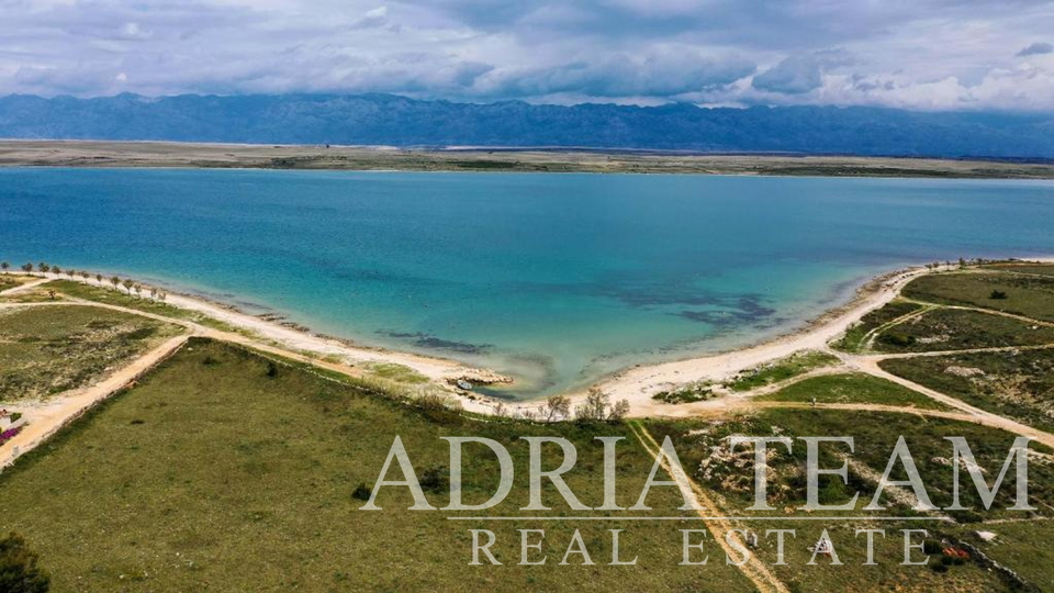 UNIQUE COMPLEX FOR TOURIST RENTAL! 180 m FROM THE SEA! SOURCE - ZADAR