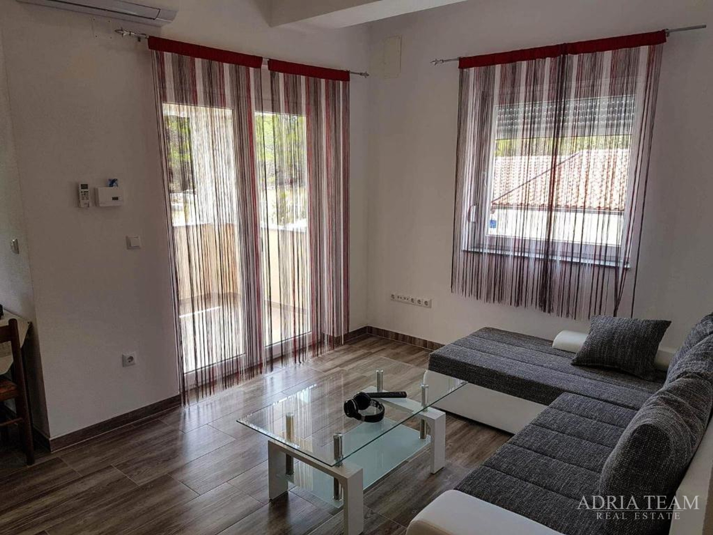 UNIQUE COMPLEX FOR TOURIST RENTAL! 180 m FROM THE SEA! VIR - ZADAR