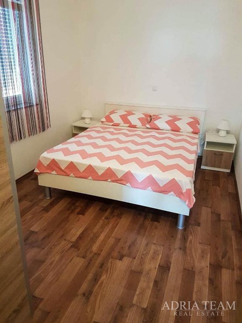 UNIQUE COMPLEX FOR TOURIST RENTAL! 180 m FROM THE SEA! VIR - ZADAR