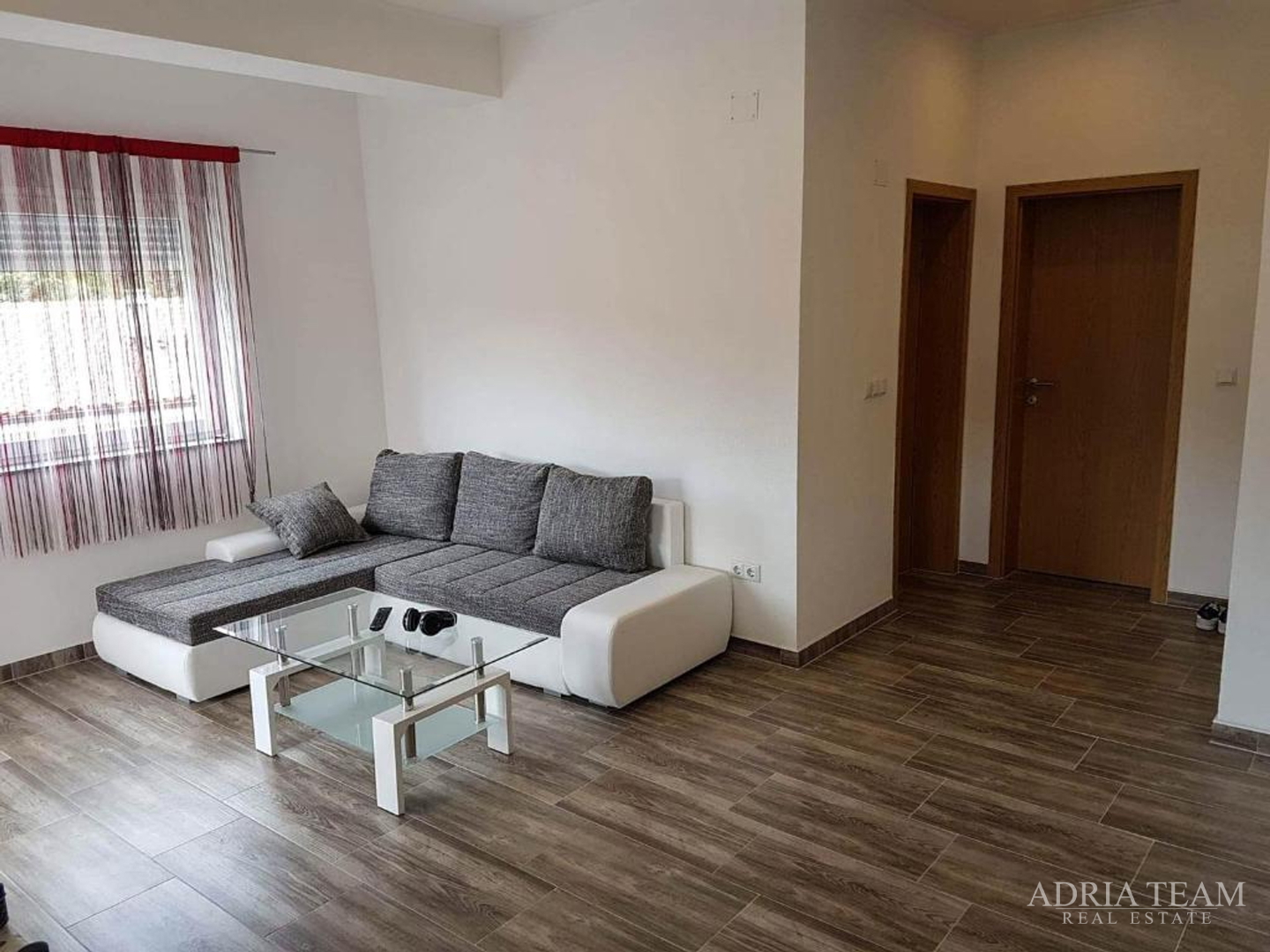 UNIQUE COMPLEX FOR TOURIST RENTAL! 180 m FROM THE SEA! VIR - ZADAR