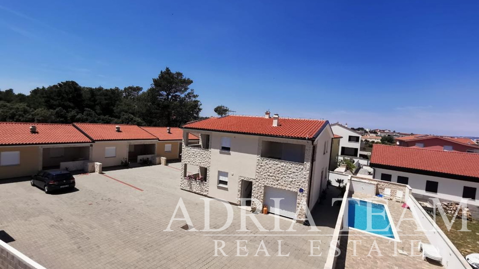 UNIQUE COMPLEX FOR TOURIST RENTAL! 180 m FROM THE SEA! SOURCE - ZADAR