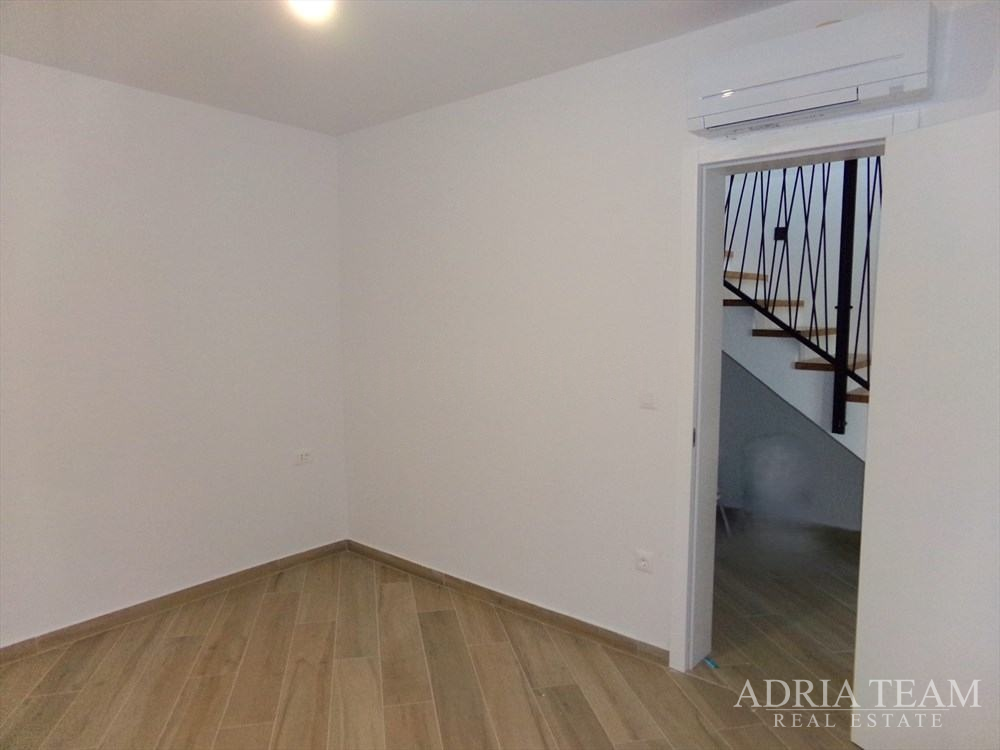 APARTMANI U NOVOGRADNJI - PAG, ŠIMUNI