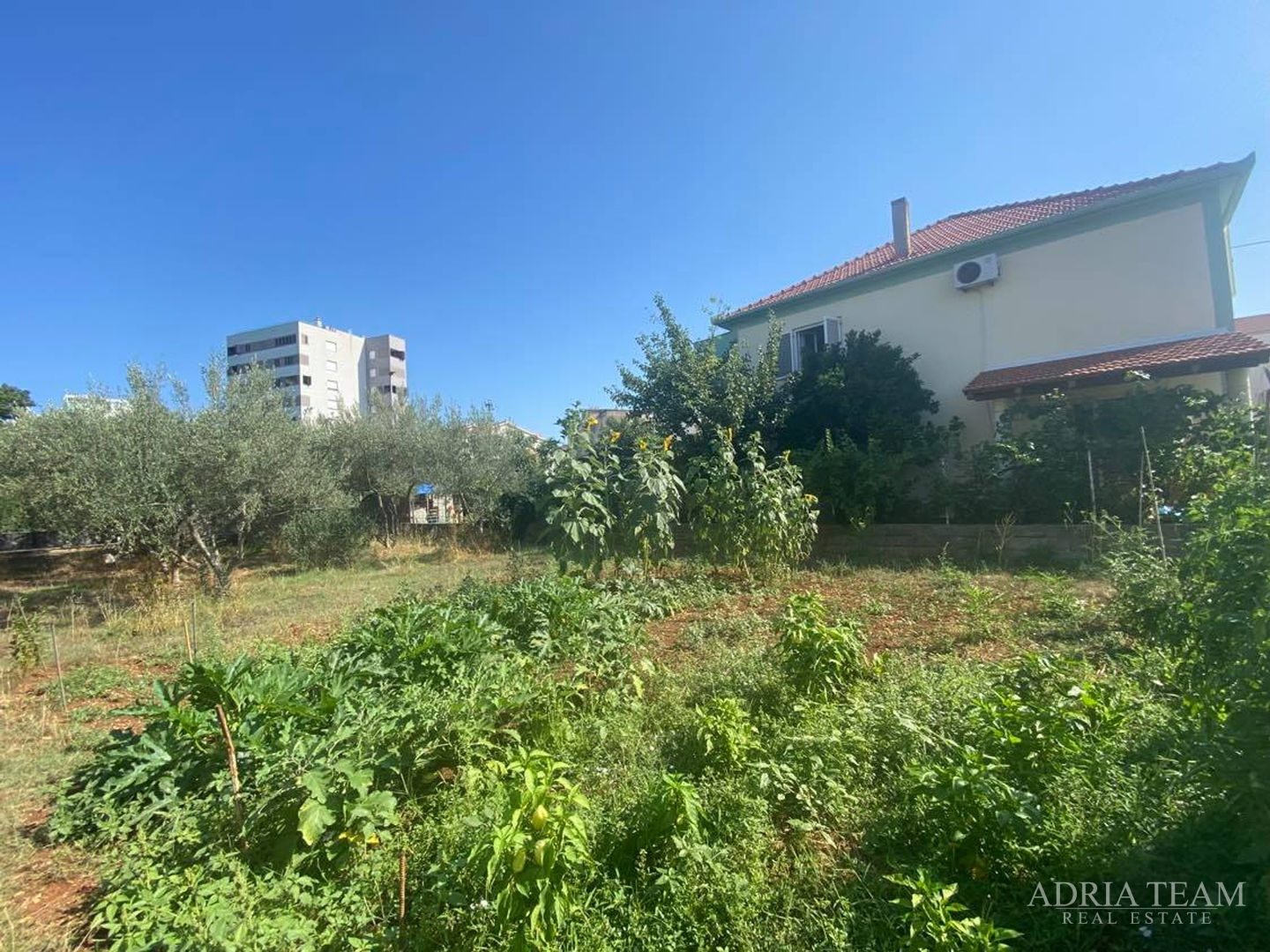 BAULAND, AUSGEZEICHNETE LAGE!! 350 m VOM MEER, ZADAR