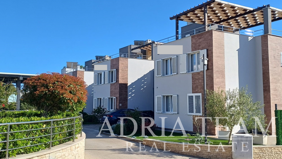 HOUSE WITH SEA VIEW, ZADAR - DIKLOVAC