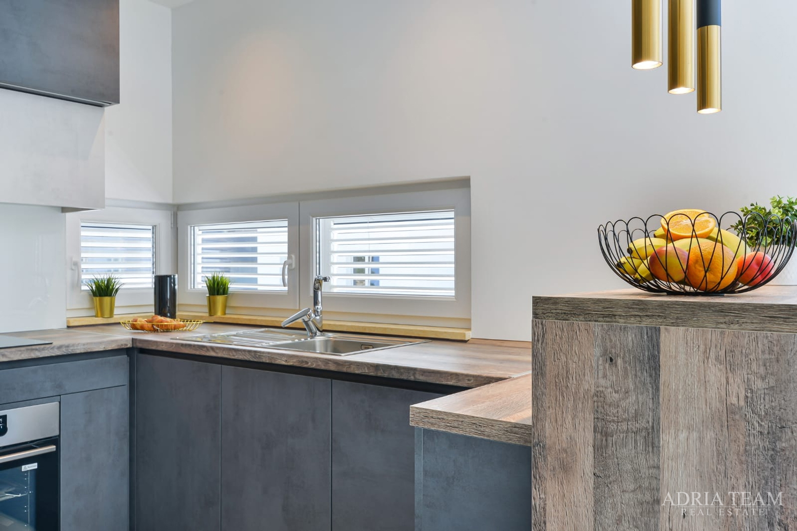 KUĆA NOVOGRADNJA S POGLEDOM NA MORE, ZADAR - DIKLOVAC