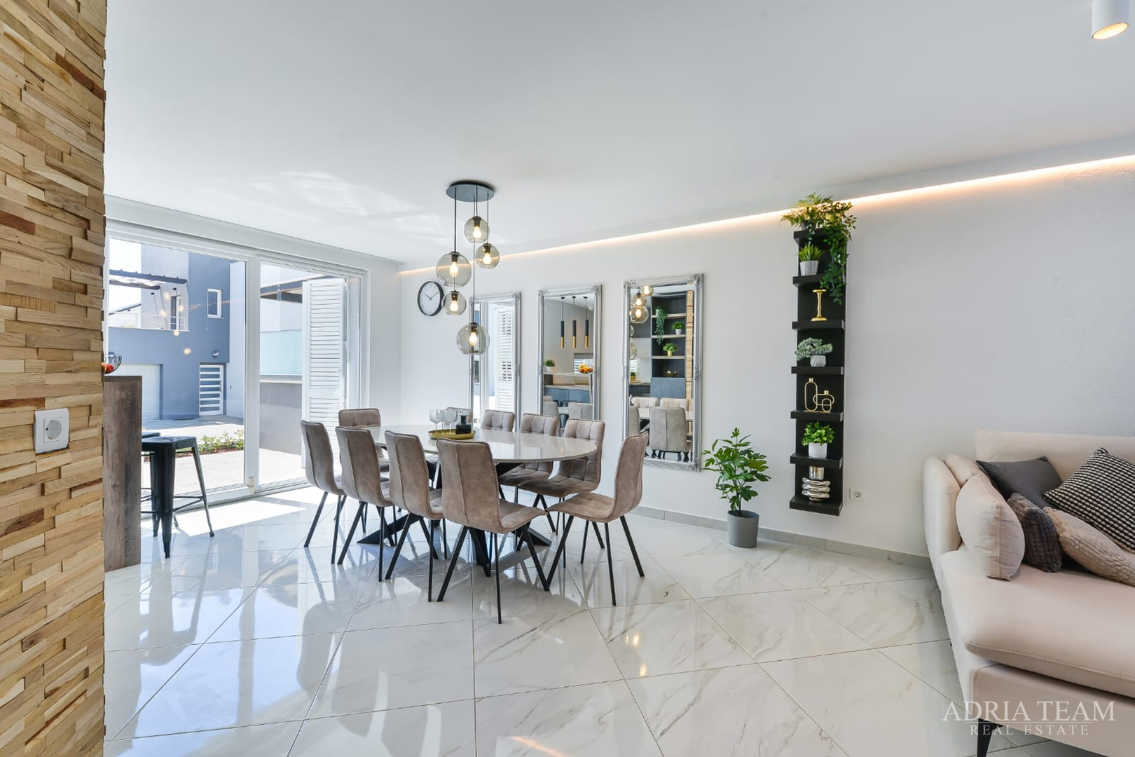 KUĆA NOVOGRADNJA S POGLEDOM NA MORE, ZADAR - DIKLOVAC