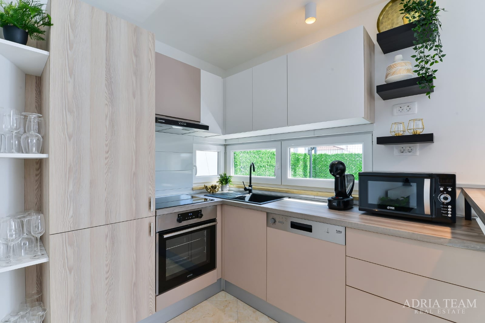 KUĆA NOVOGRADNJA S POGLEDOM NA MORE, ZADAR - DIKLOVAC