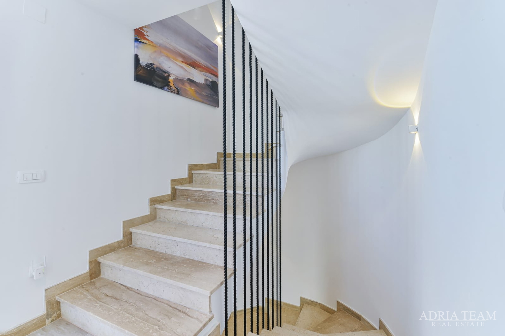 KUĆA NOVOGRADNJA S POGLEDOM NA MORE, ZADAR - DIKLOVAC