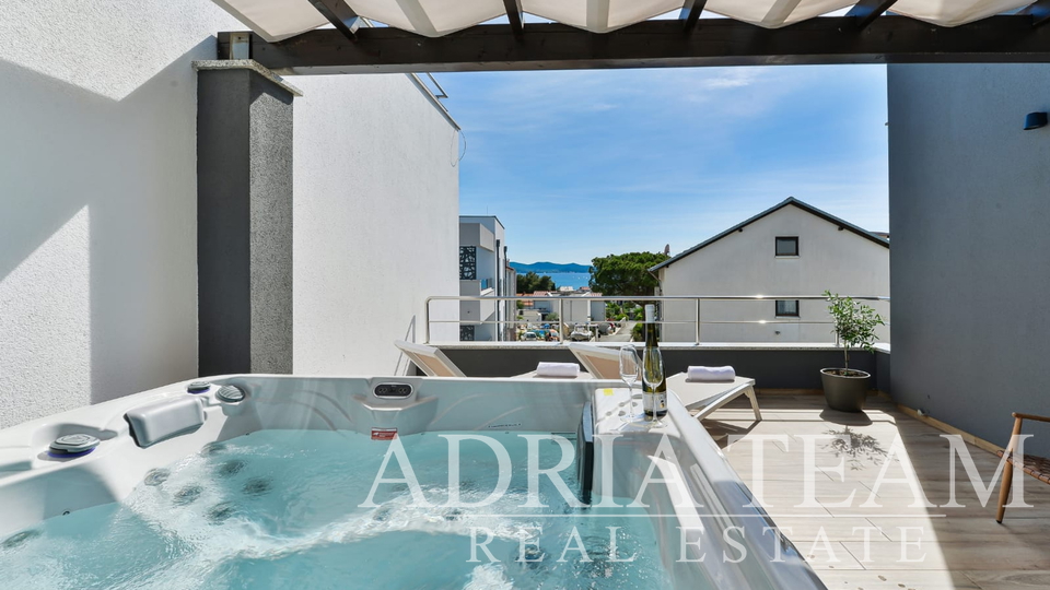 HOUSE WITH SEA VIEW, ZADAR - DIKLOVAC