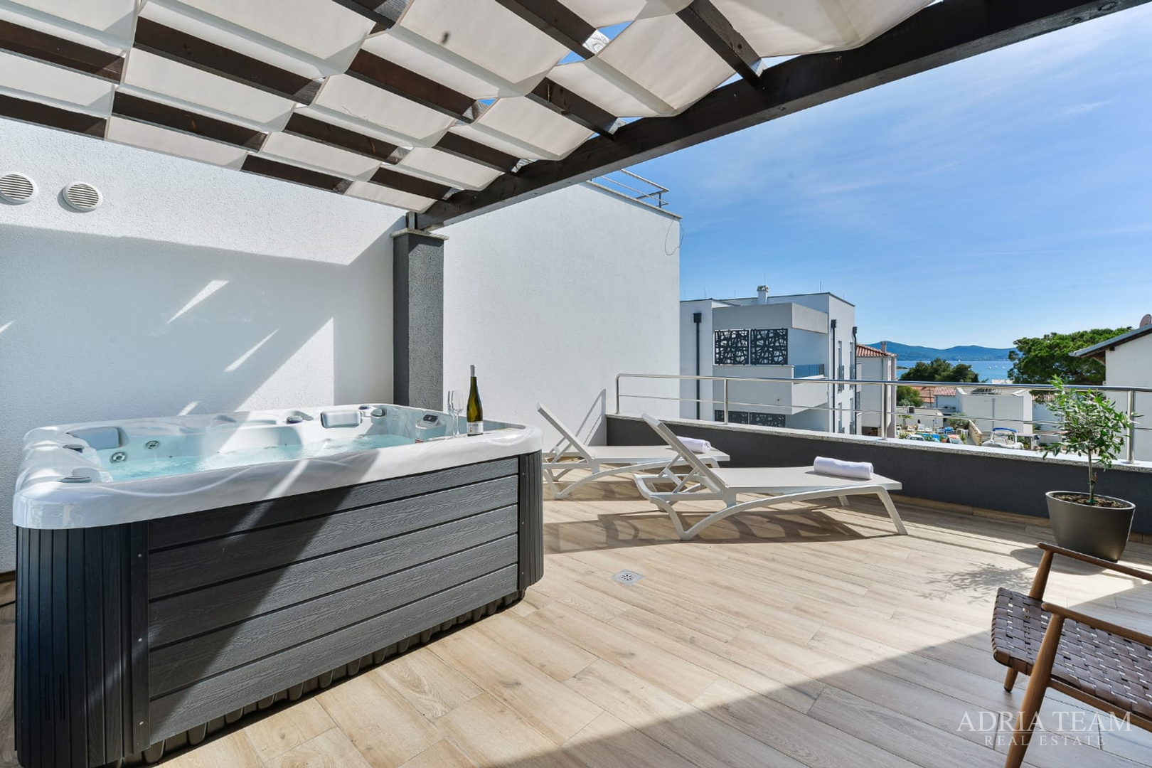 KUĆA NOVOGRADNJA S POGLEDOM NA MORE, ZADAR - DIKLOVAC