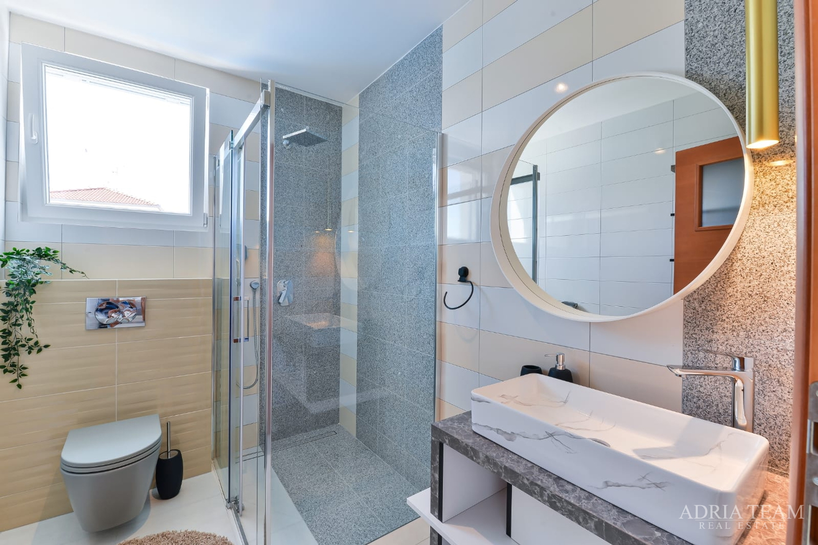 KUĆA NOVOGRADNJA S POGLEDOM NA MORE, ZADAR - DIKLOVAC