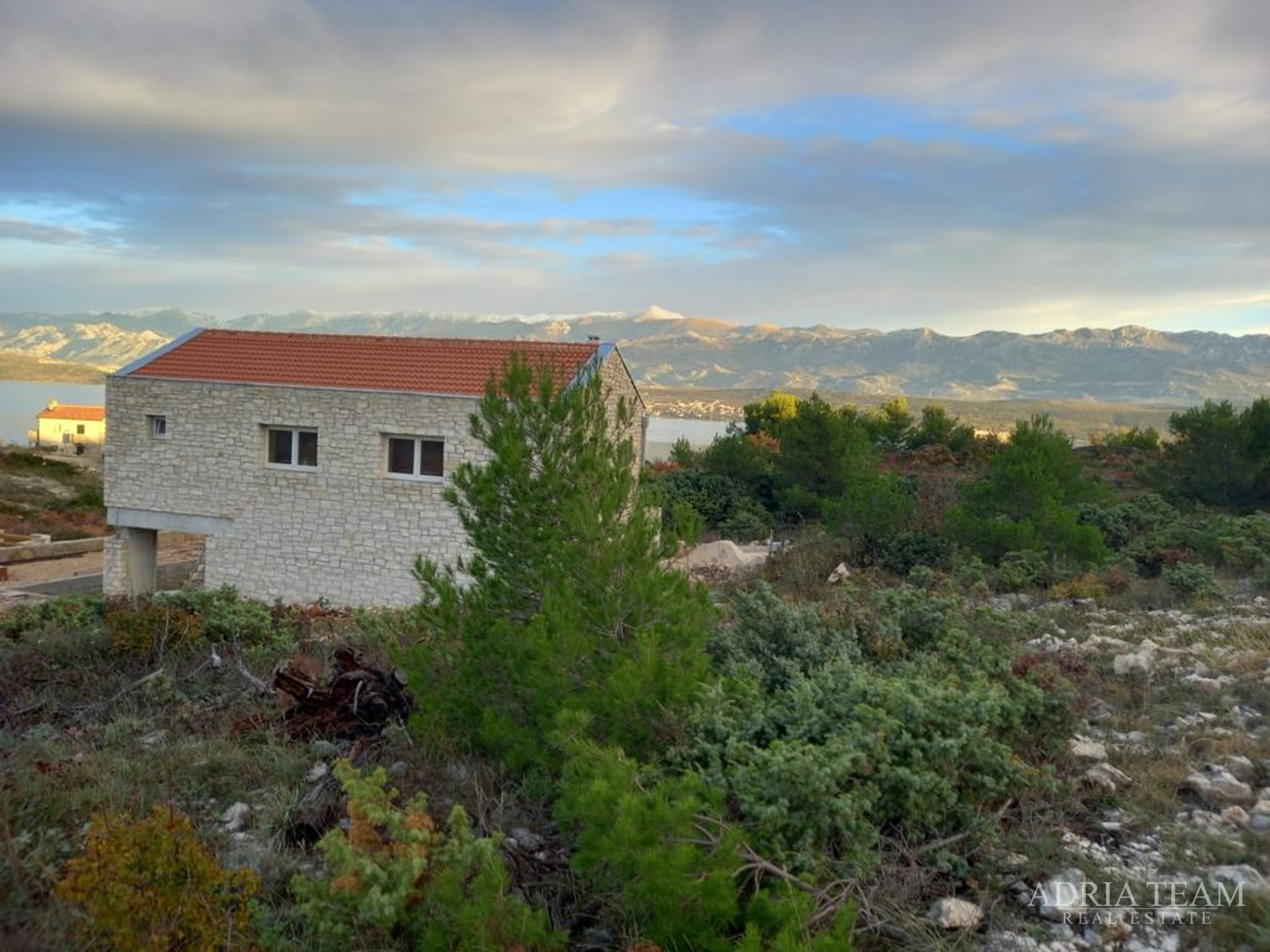 VILLA MIT SCHWIMMBAD, 200 M VOM MEER ENTFERNT, NOVIGRAD - ZADAR