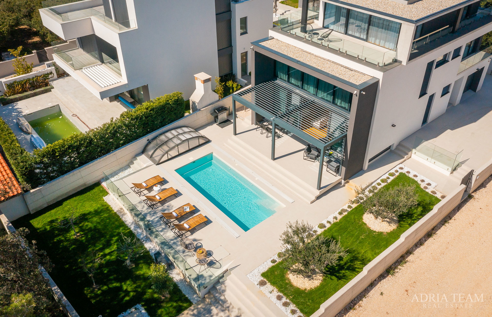 Luxusvilla mit Pool, 50 m vom Meer entfernt, Petrčane - Zadar