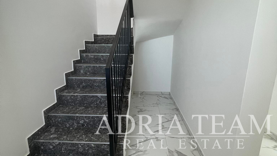 LUXURY TWO BEDROOM APARTMENTS, 100 m FROM THE SEA, BIBINJE - ZADAR