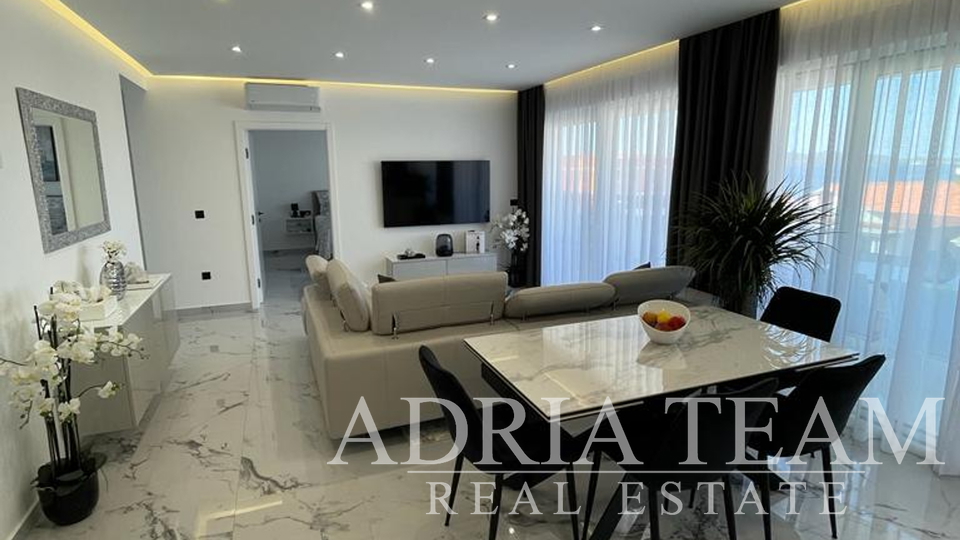 LUXURY TWO BEDROOM APARTMENTS, 100 m FROM THE SEA, BIBINJE - ZADAR