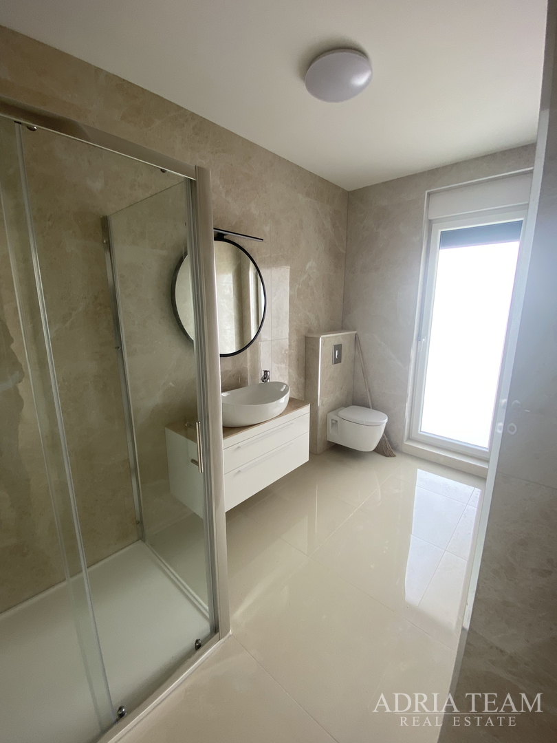 TOWNHOUSES WITH GARDENS, 200 M FROM THE BEACH!!! PRIME LOCATION!! PAG - NOVALJA