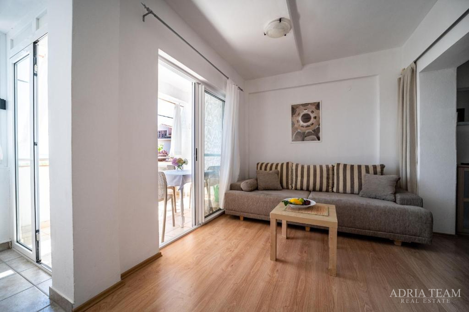 HOTEL - SUKOŠAN, ERSTE REIHE AM MEER