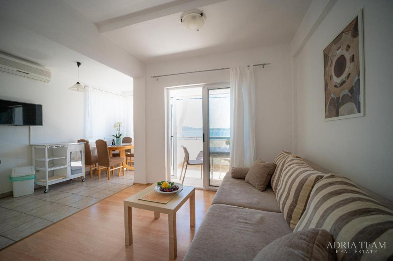 HOTEL - SUKOŠAN, ERSTE REIHE AM MEER