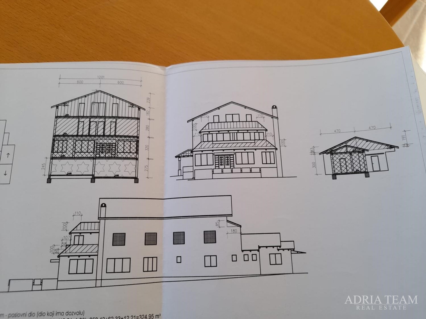 HOTEL - SUKOŠAN, ERSTE REIHE AM MEER