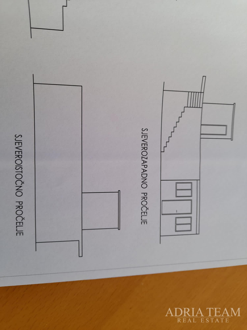 HOTEL - SUKOŠAN, ERSTE REIHE AM MEER
