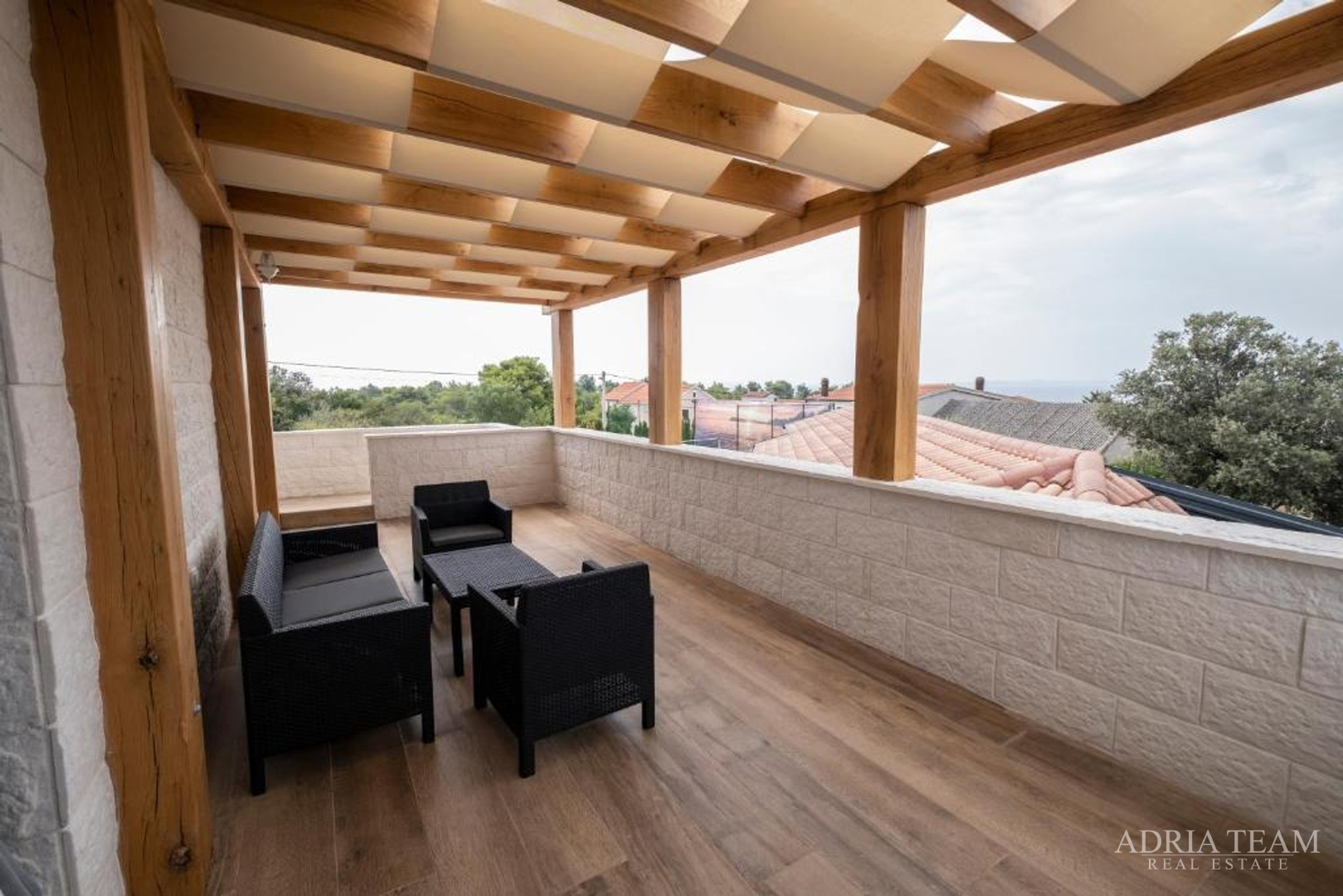 LUXURY VILLA WITH A POOL AND YARD, 750 m FROM THE SEA, VIR - ZADAR