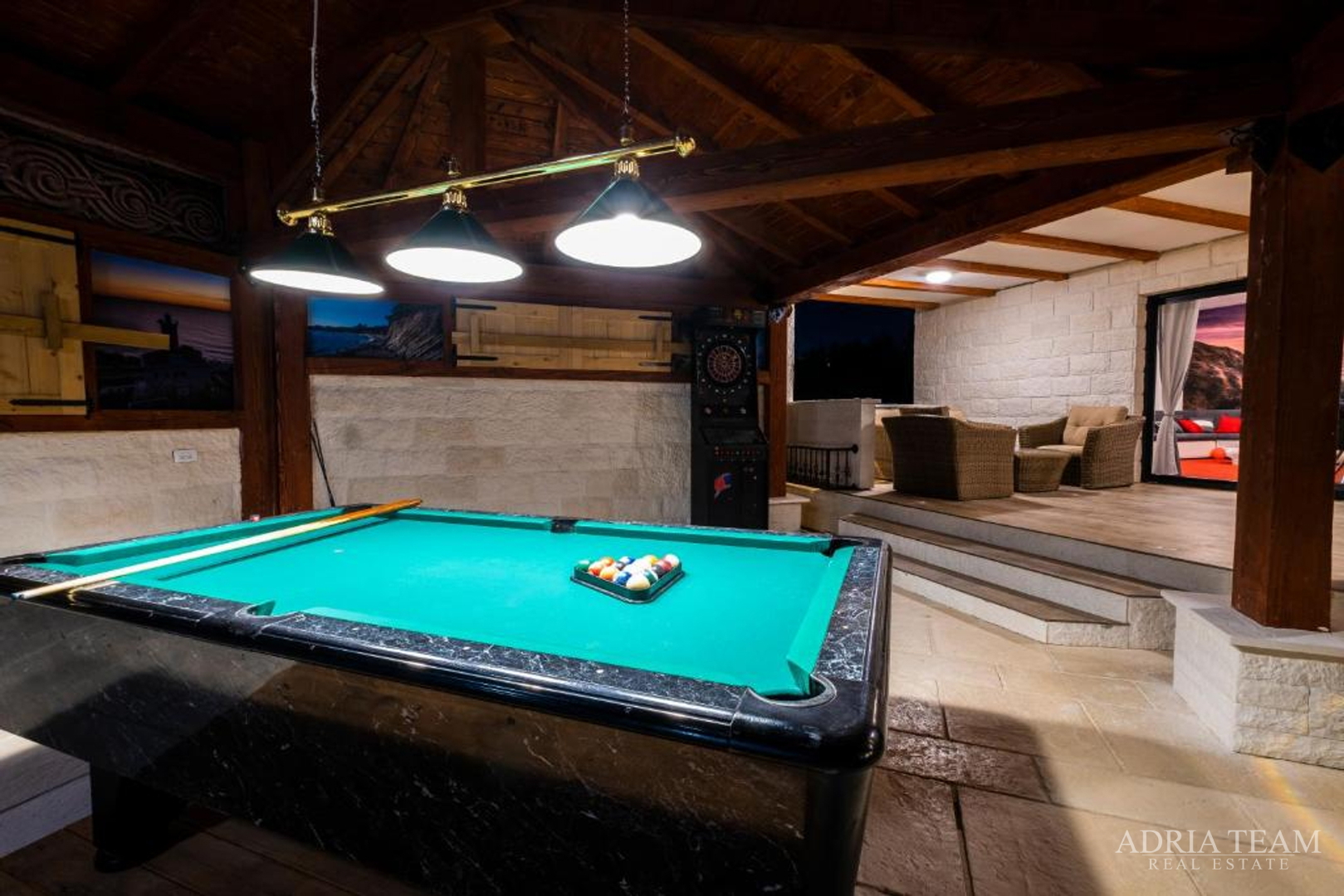 LUXURY VILLA WITH A POOL AND YARD, 750 m FROM THE SEA, VIR - ZADAR