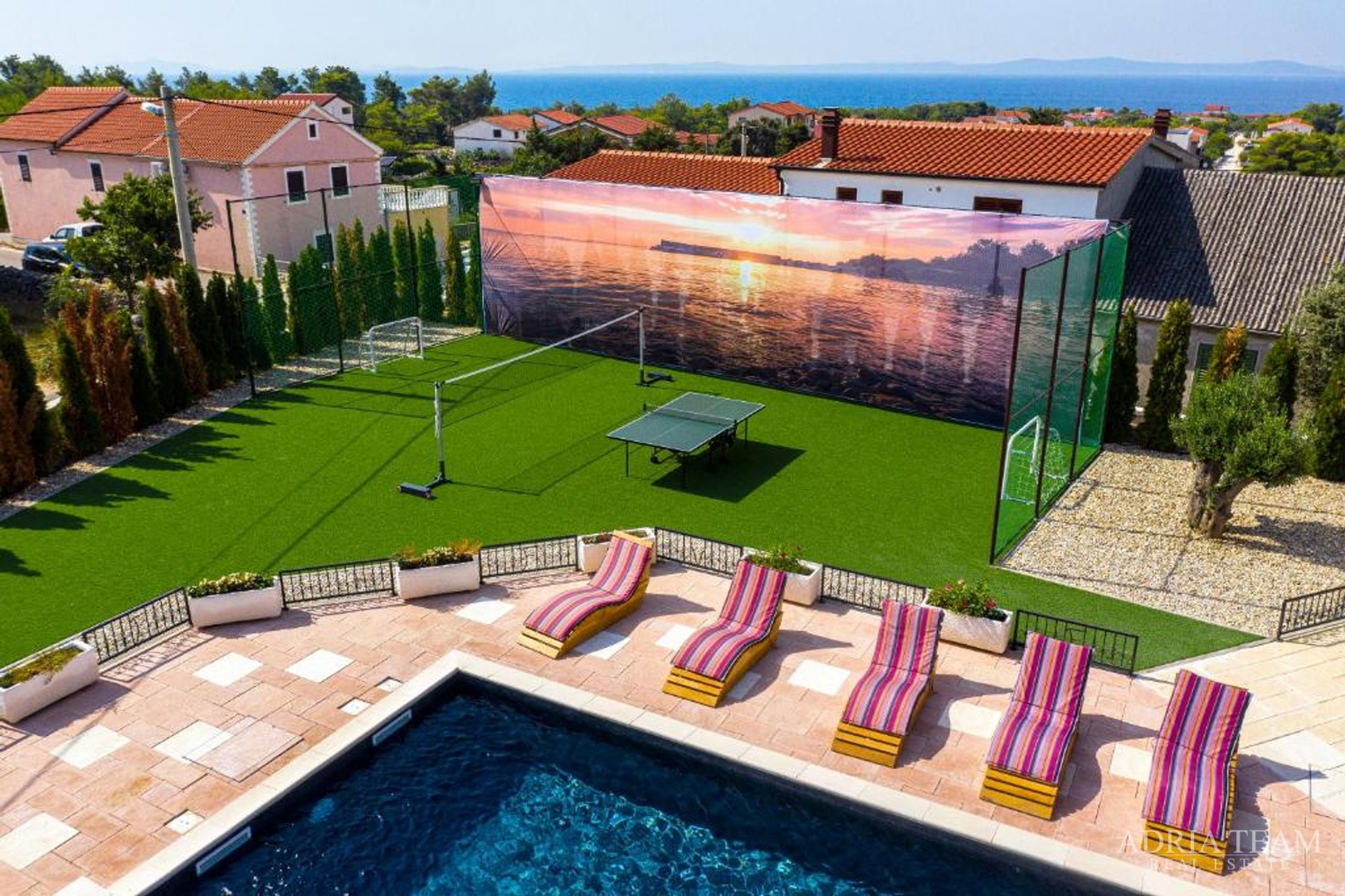 LUXURY VILLA WITH A POOL AND YARD, 750 m FROM THE SEA, VIR - ZADAR