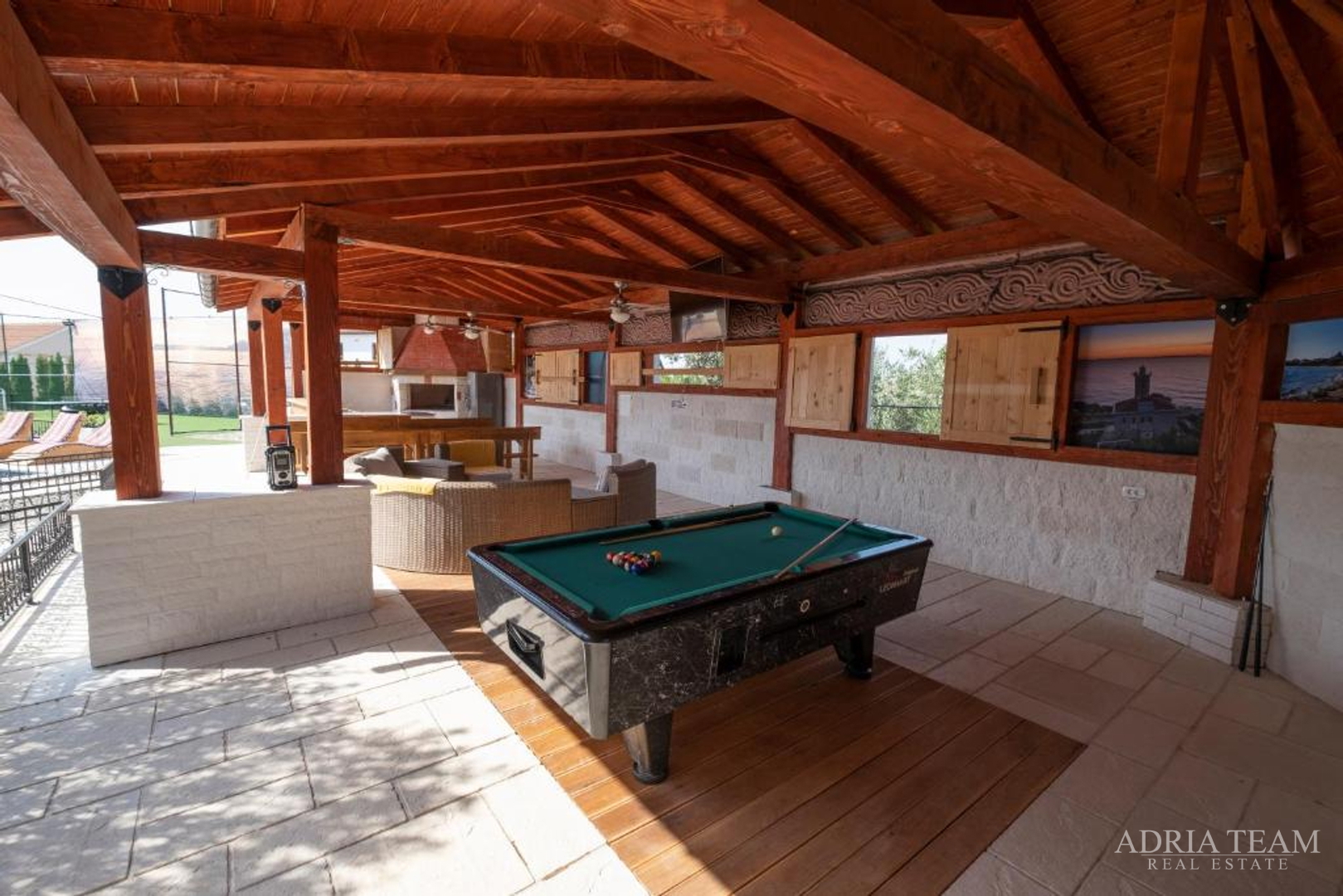 LUXURY VILLA WITH A POOL AND YARD, 750 m FROM THE SEA, VIR - ZADAR