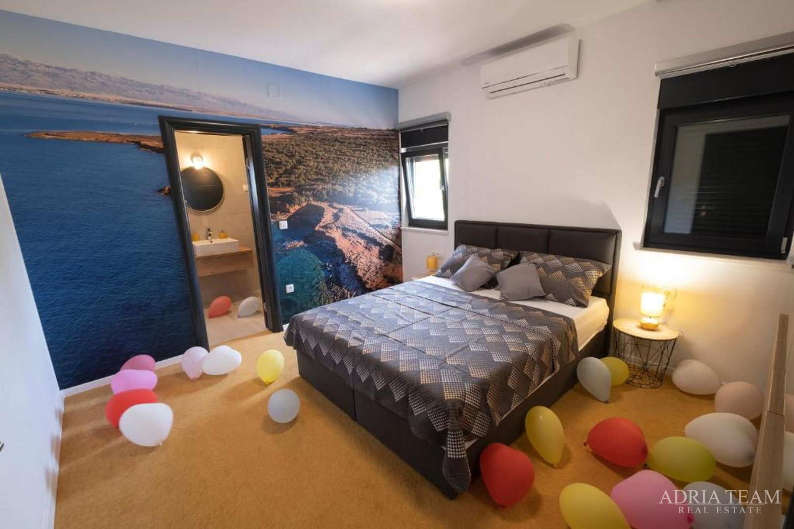 LUXURY VILLA WITH A POOL AND YARD, 750 m FROM THE SEA, VIR - ZADAR