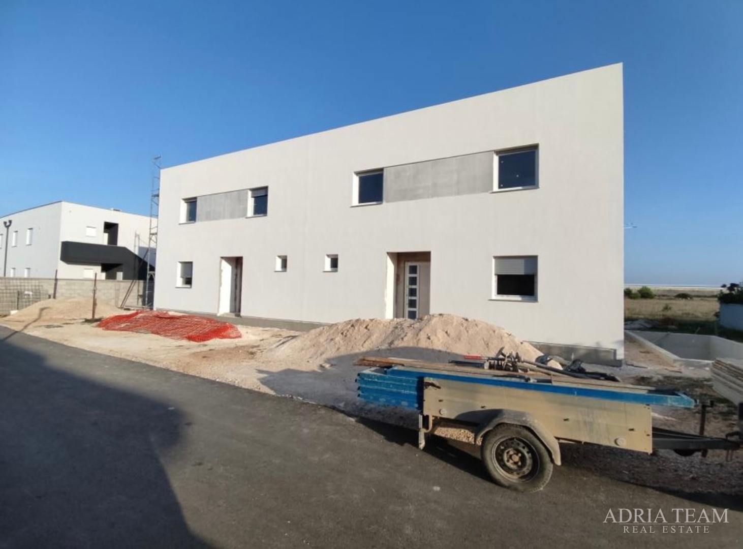 VILA S BAZENOM, 350 m OD MORA, VIR - ZADAR