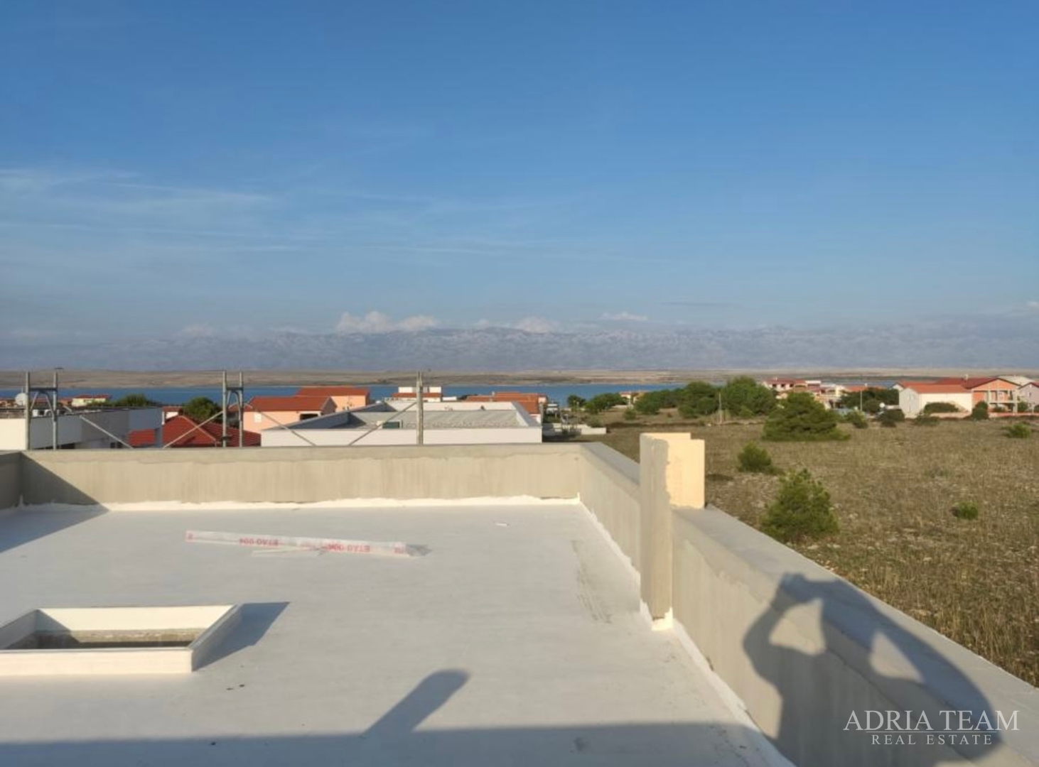 VILA S BAZENOM, 350 m OD MORA, VIR - ZADAR