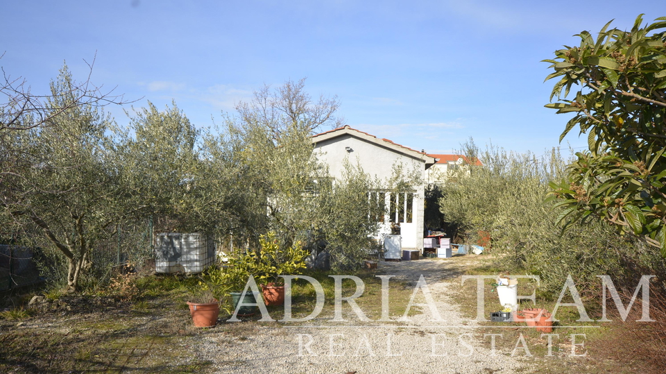 HOUSE ON A QUIET LOCATION - KRK, LINARDIĆI