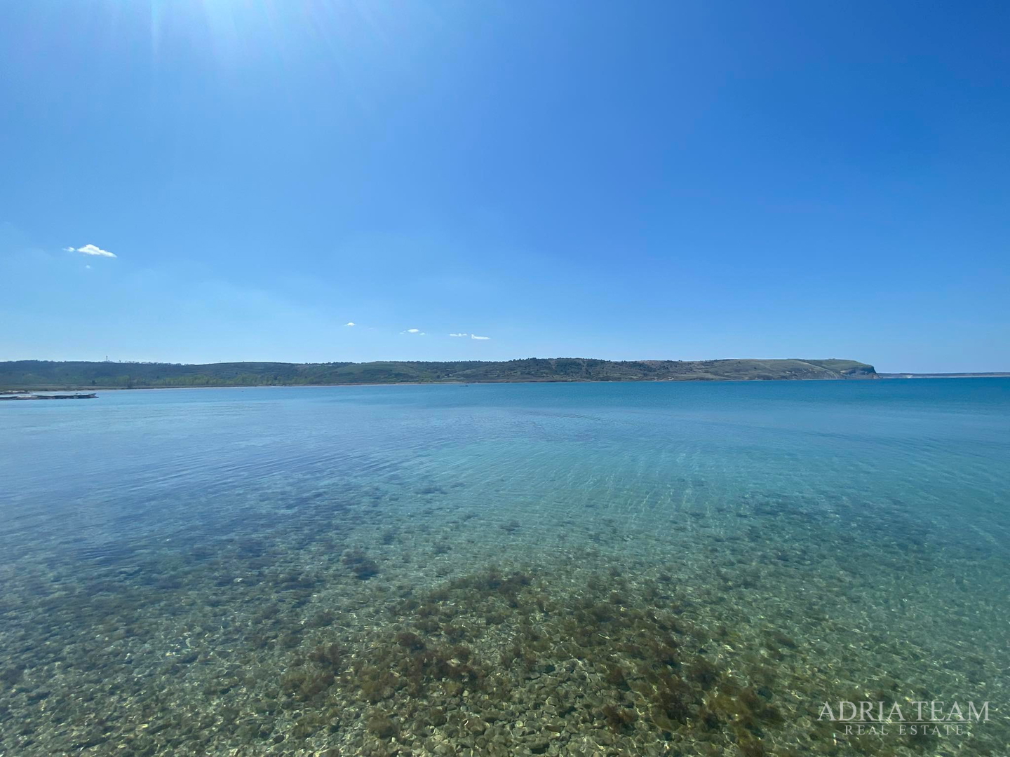 GRAĐEVINSKO ZEMLJIŠTE - 1362 m2, PRVI RED DO MORA!!! IZVRSNA PRILIKA! RAŽANAC - RTINA