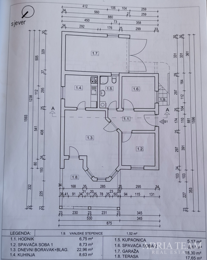 APARTMANSKA KUĆA S 3 APARTMANA - VIR