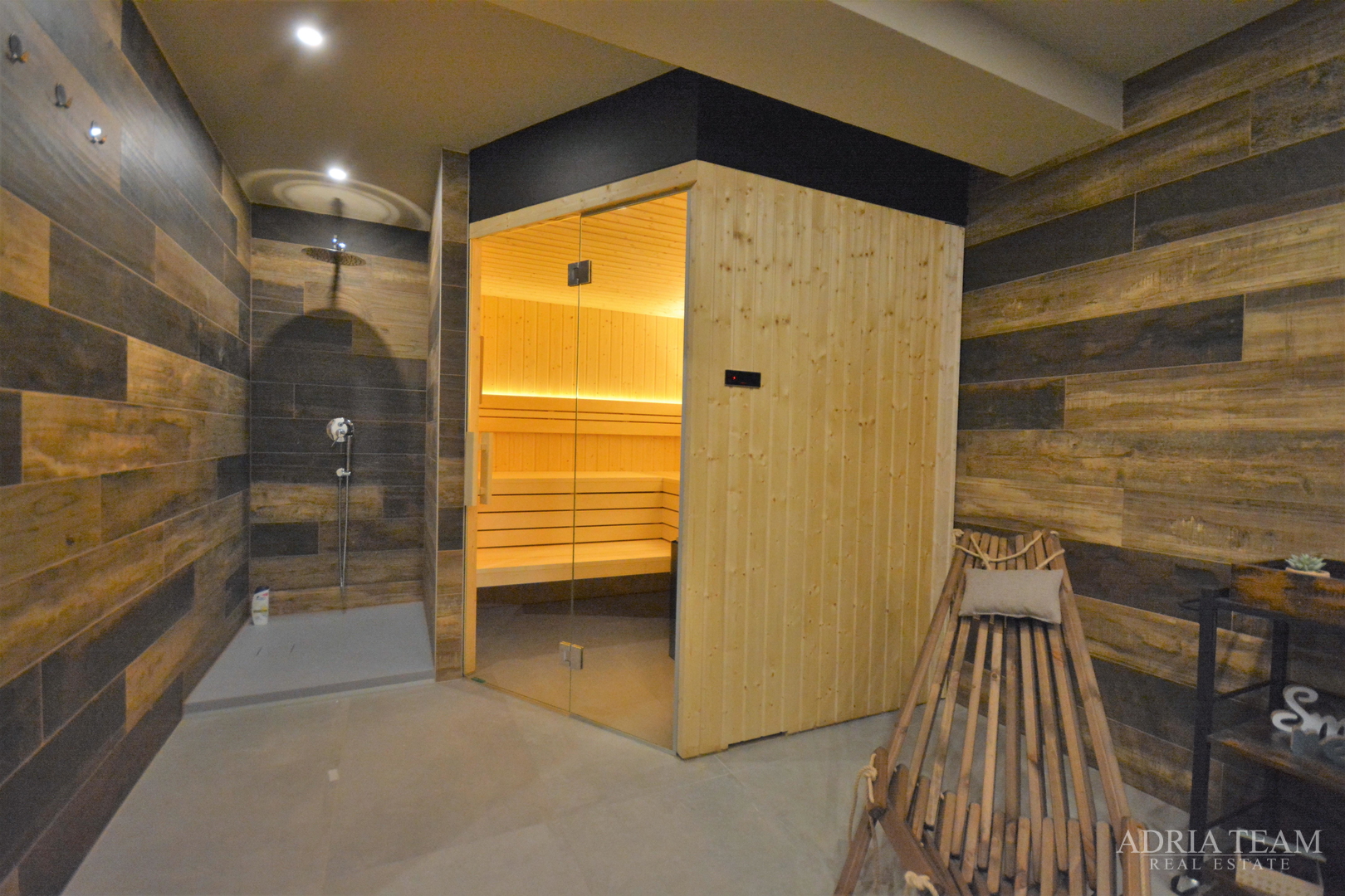 MODERNA VILA U INDUSTRIJSKOM STILU - BAŠKA, KRK