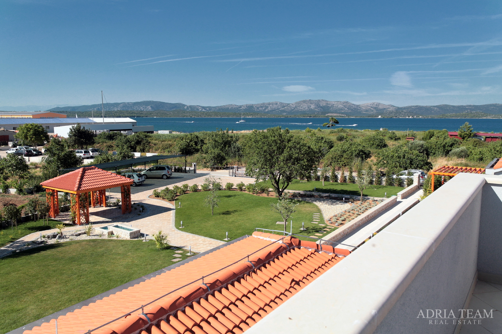 LUXURY VILLAS 2in1!! 100 M AWAY FROM THE MARINA - BETINA, MURTER