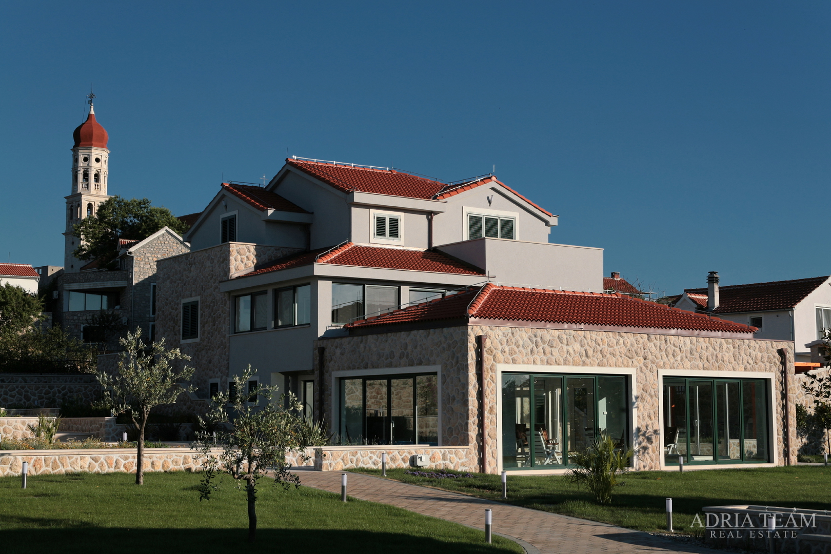 LUXURY VILLAS 2in1!! 100 M AWAY FROM THE MARINA - BETINA, MURTER