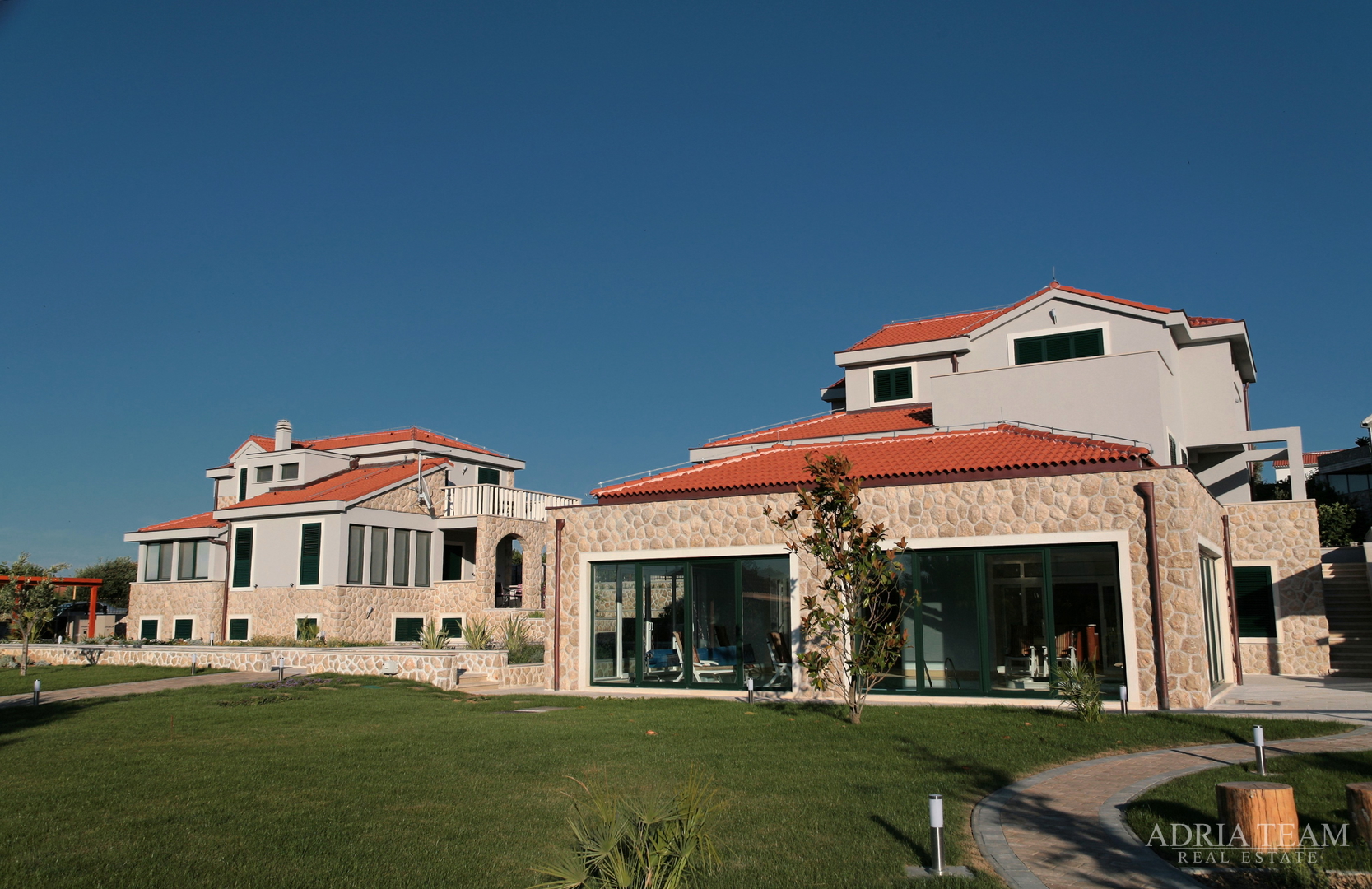 LUXURY VILLAS 2in1!! 100 M AWAY FROM THE MARINA - BETINA, MURTER