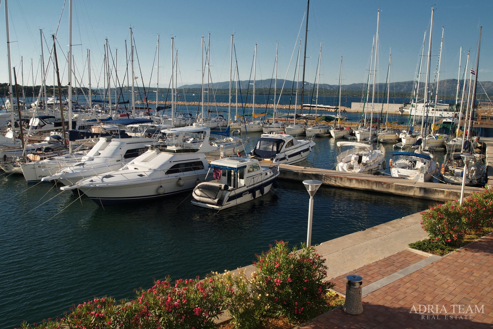 LUXURY VILLAS 2in1!! 100 M AWAY FROM THE MARINA - BETINA, MURTER